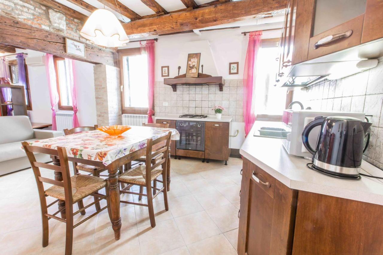 Canal Dream Cosy Apartment With Canal View Венеция Екстериор снимка