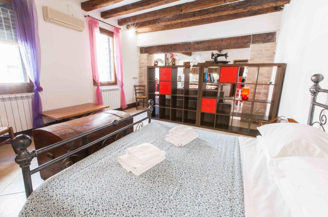 Canal Dream Cosy Apartment With Canal View Венеция Екстериор снимка